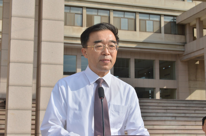 党委副书记、院长白波发表了热情洋溢的讲话
